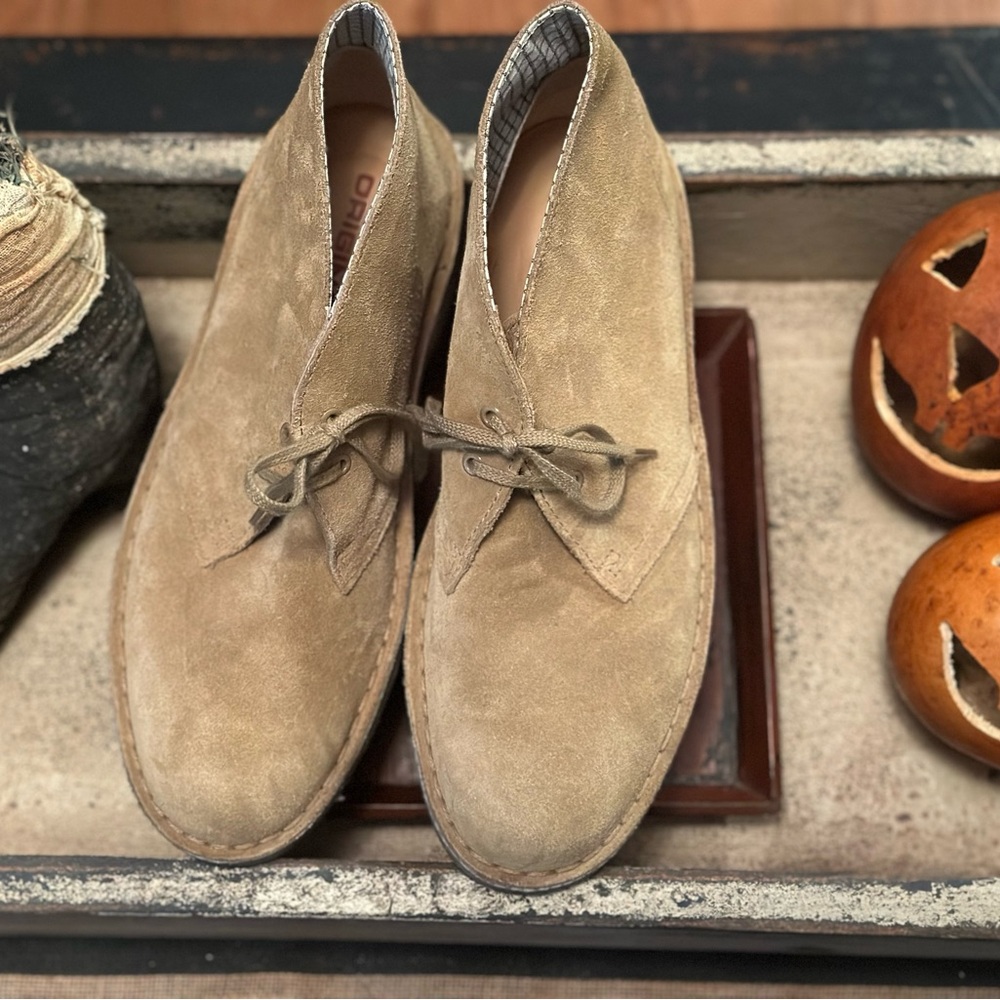 Clark's desert boot lace-up size 9 men's